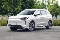 11.98万起！电四驱或230km超长续航随选，卷王来了